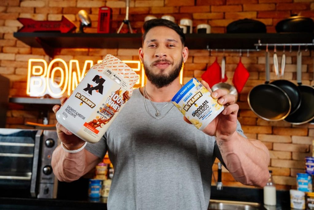 ramon dino com produtos dr. peanut