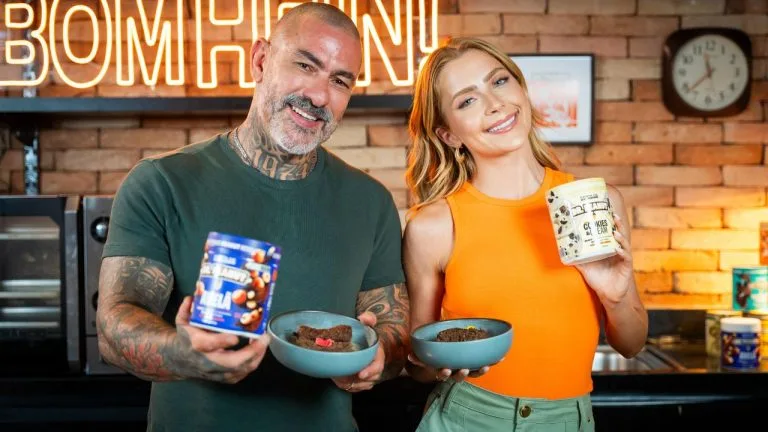 Receita do Bolo de Banana com Creme Inglês com Jade Picon e Fogaça