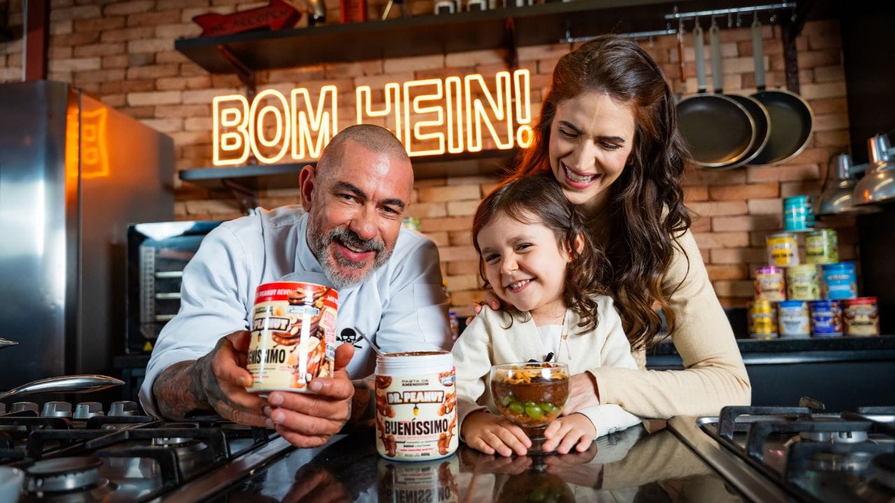 fogaça, MAJU E LULU durante programa bom hein da doctor peanut